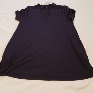 Navy tunic with keyhole opening at neck